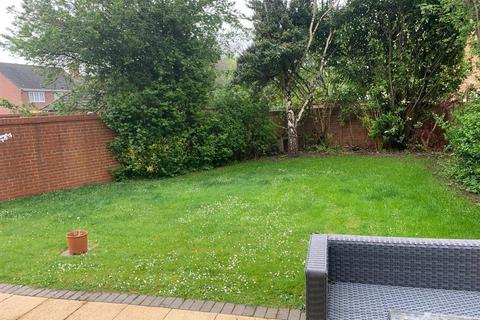 6 bedroom detached house to rent, Waterdale Close, Hardwicke