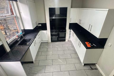 2 bedroom semi-detached house for sale, Spruce Street, Newbold, Rochdale