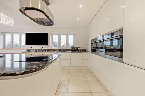 4 bedroom detached house for sale, Hop Gardens, Whiteparish, Salisbury, Wiltshire