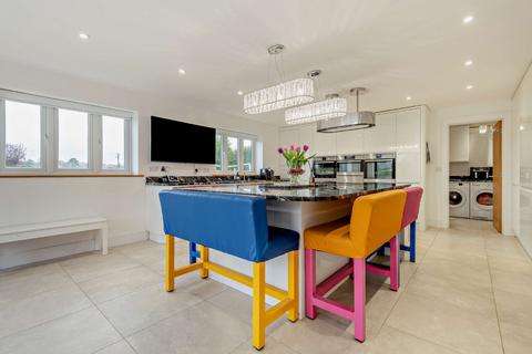 4 bedroom detached house for sale, Hop Gardens, Whiteparish, Salisbury, Wiltshire