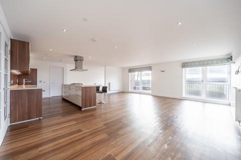 undefined, Silvertrees Gardens, Bothwell, South Lanarkshire, G71 8FJ