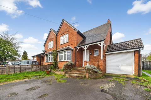 undefined, Wokingham Road, Earley, Reading, Berkshire, RG6