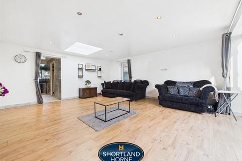 undefined, De-Compton Close, Coventry CV7