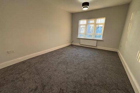 2 bedroom apartment to rent, Anlaby Road, Hull