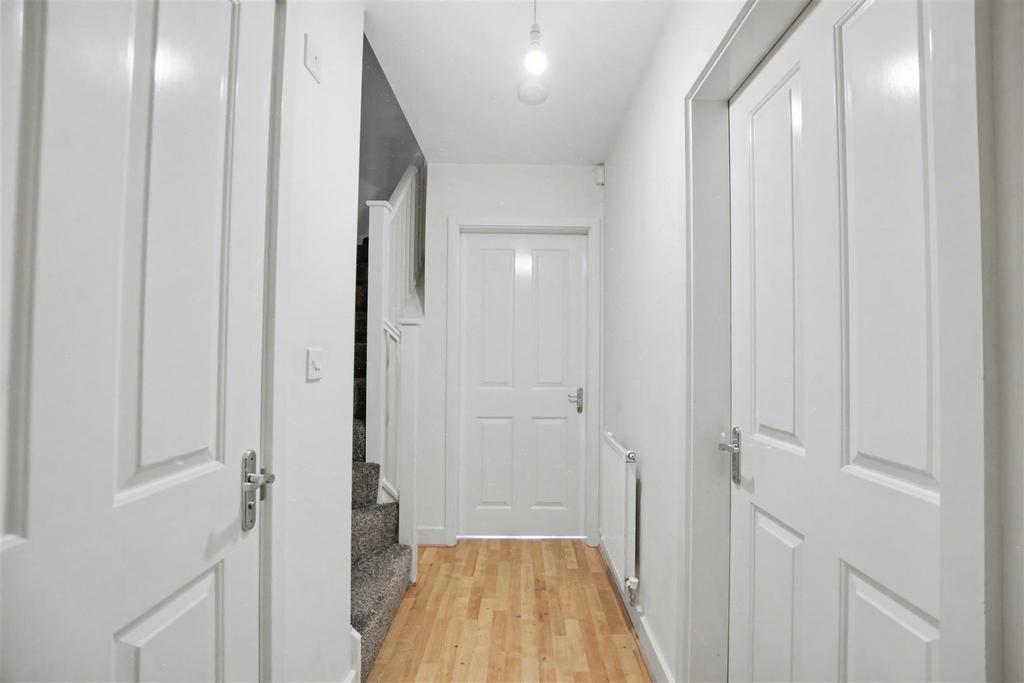 Entrance Hall 1.jpeg