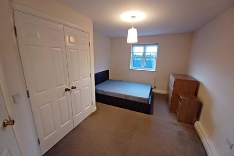 2 bedroom flat to rent, Beechwood Court, 21 Falkland Mount, Leeds, LS17