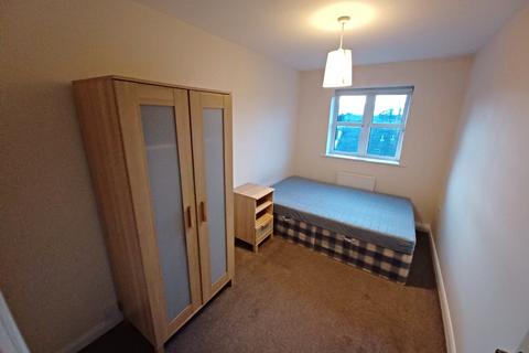 2 bedroom flat to rent, Beechwood Court, 21 Falkland Mount, Leeds, LS17
