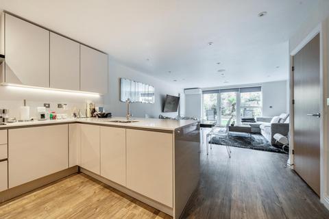 4 bedroom terraced house for sale, Quayle Crescent, London