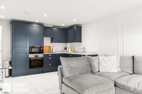 2 bedroom apartment for sale, Larsen House, Farm Hill Road, Waltham Abbey, EN9