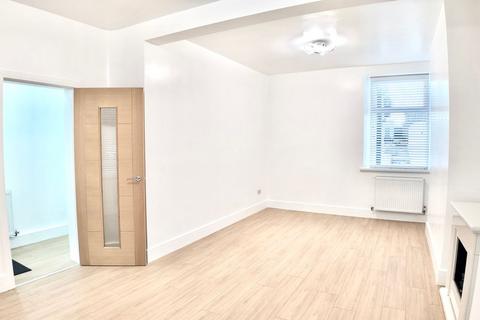 3 bedroom terraced house for sale, Gordon Road, Blackwood, NP12