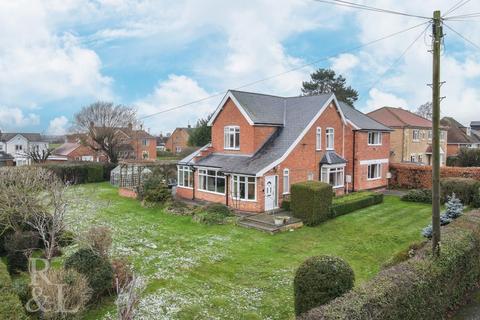 4 bedroom detached house for sale - Delville Avenue, Keyworth, Nottingham