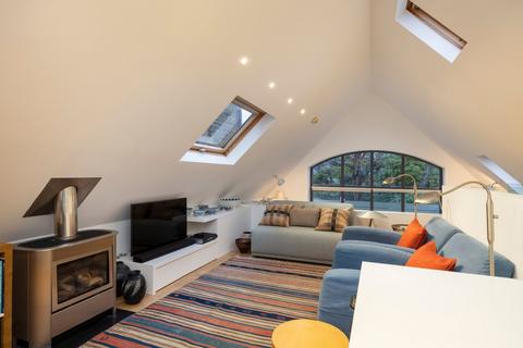 2 bedroom house for sale, Oxford Road, London