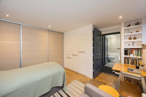 2 bedroom house for sale, Oxford Road, London