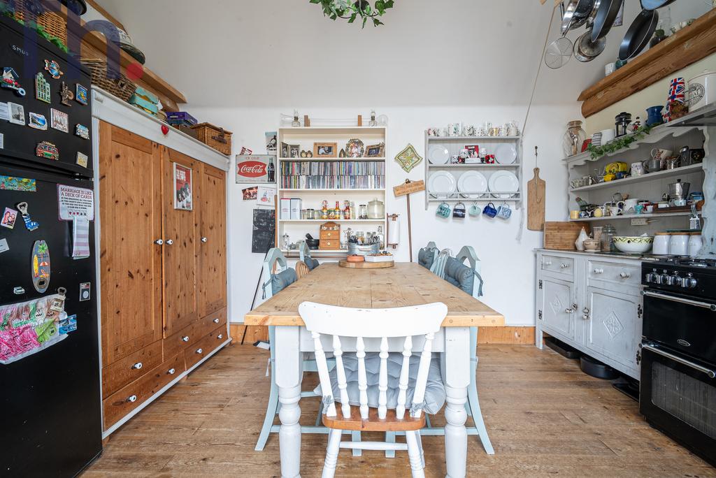 Kitchen/Dining Area