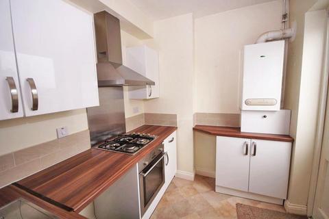 2 bedroom flat to rent, Charlton Kings GL53 8AP
