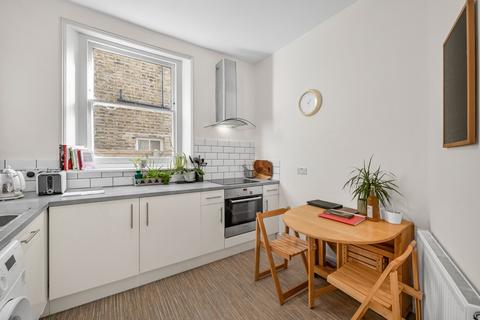 1 bedroom flat to rent, Clarendon Drive, London