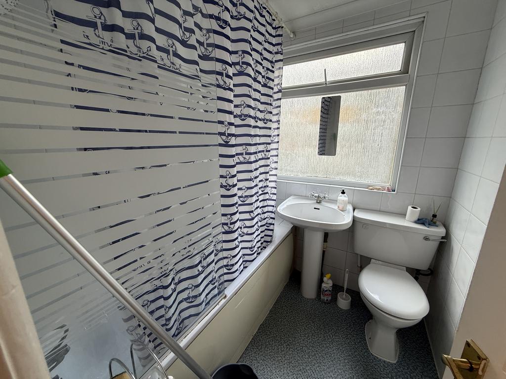 Shared use of Bathroom