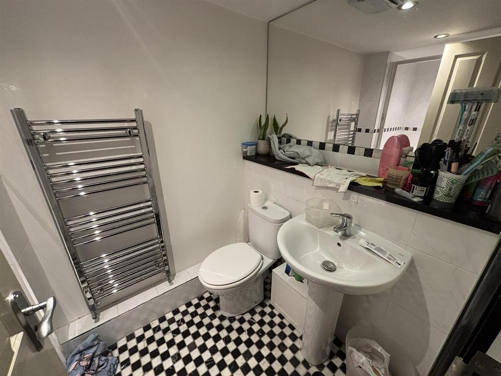 Ensuite