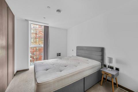 2 bedroom flat to rent, Dahlia House, Paddington Gardens