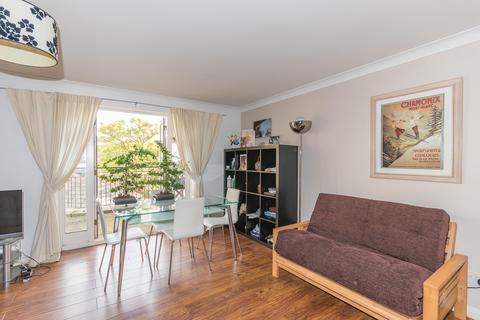2 bedroom flat to rent, Regents Court, Sopwith Way, Kingston upon Thames