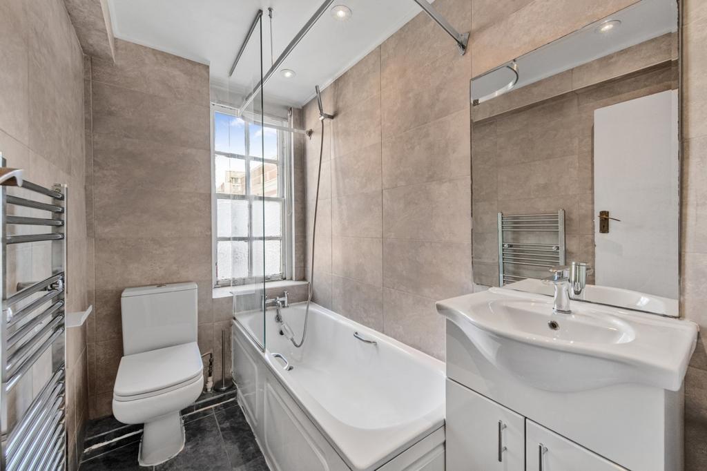 Apartment in Edgware Road - View 5