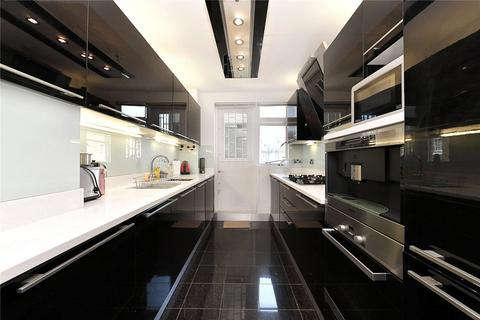 2 bedroom flat for sale, Clifton Place, London