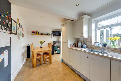 3 bedroom semi-detached house for sale, Cedar Avenue, Worthing, BN13