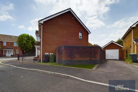 4 bedroom detached house for sale, Thorne Way, St Marys Field, Cardiff, CF5