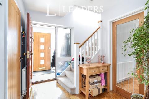 3 bedroom semi-detached house to rent, Helsted Close, Gosport, PO12