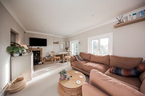 3 bedroom apartment for sale, Park Road, Southborough