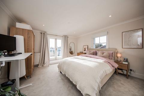 3 bedroom apartment for sale, Park Road, Southborough