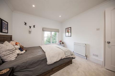 3 bedroom apartment for sale, Park Road, Southborough