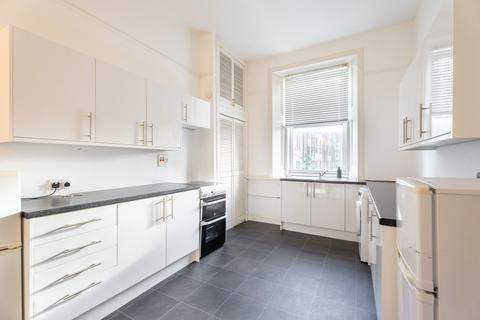 2 bedroom flat to rent, Eastercraigs, Glasgow G31