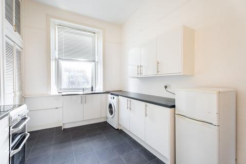 2 bedroom flat to rent, Eastercraigs, Glasgow G31