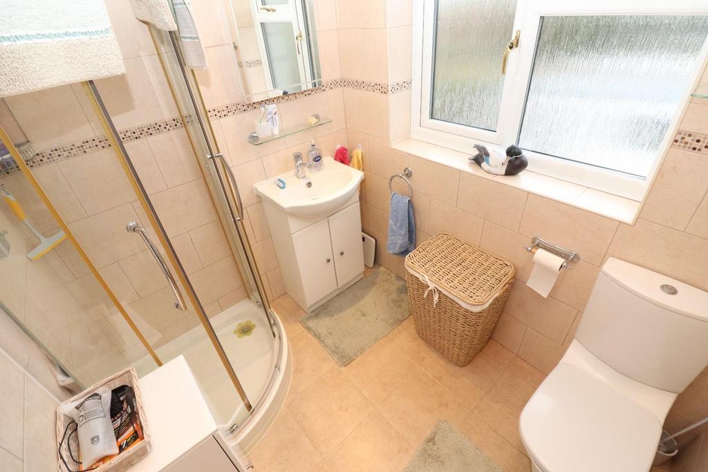Shower Room / WC