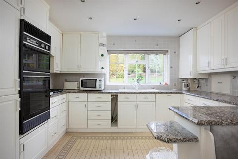 undefined, Sandmoor Green, Leeds LS17