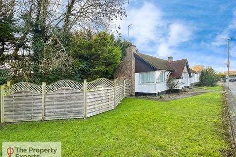 4 bedroom detached bungalow for sale, Maytree Drive, Kirby Muxloe, LE9