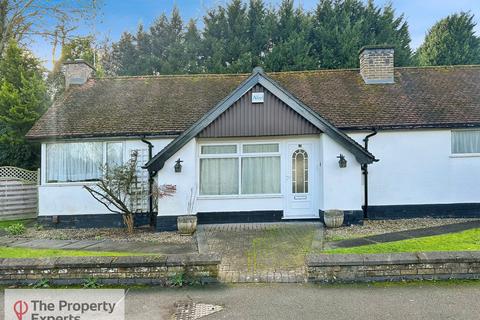 4 bedroom detached bungalow for sale, Maytree Drive, Kirby Muxloe, LE9