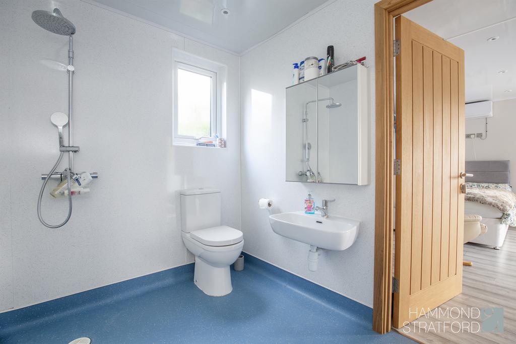 Annexe Wet Room