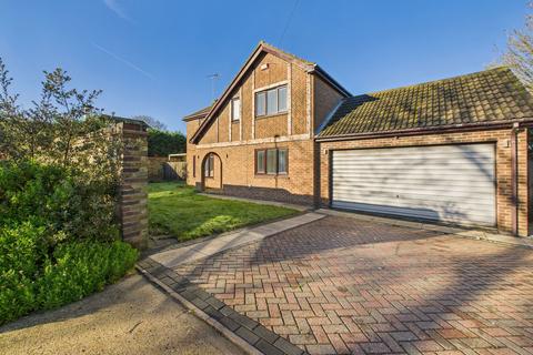 5 bedroom detached house for sale, Kingsgate Avenue, Broadstairs CT10