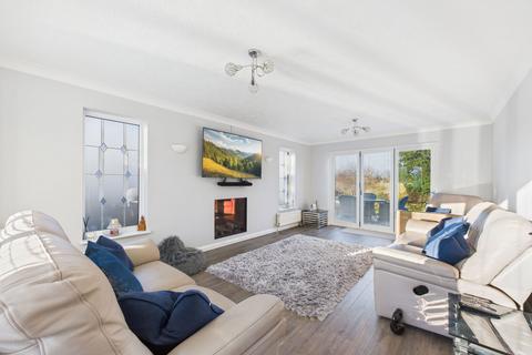 5 bedroom detached house for sale, Kingsgate Avenue, Broadstairs CT10