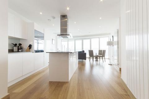 2 bedroom flat to rent, Crossharbour Plaza, London E14