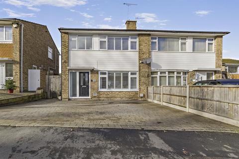 4 bedroom semi-detached house for sale, Chilham Road, Maidstone