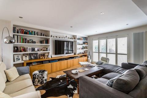 3 bedroom terraced house for sale, Bromells Road, SW4