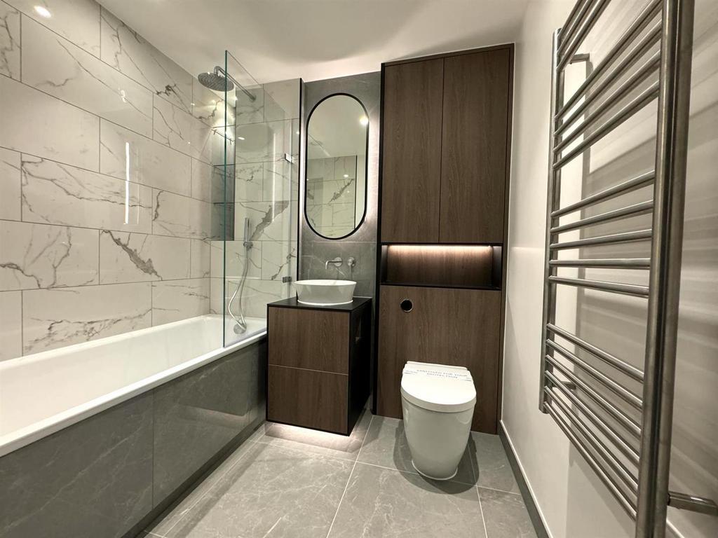 Bathroom.jpeg