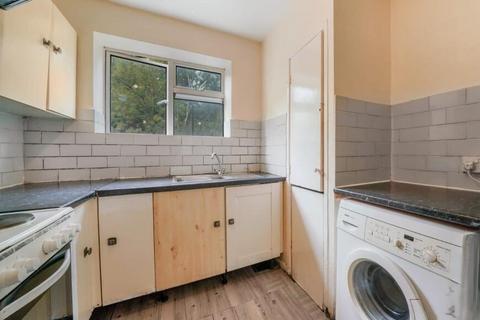 2 bedroom flat for sale, London Road, London, SE23