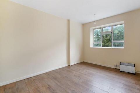 2 bedroom flat for sale, London Road, London, SE23