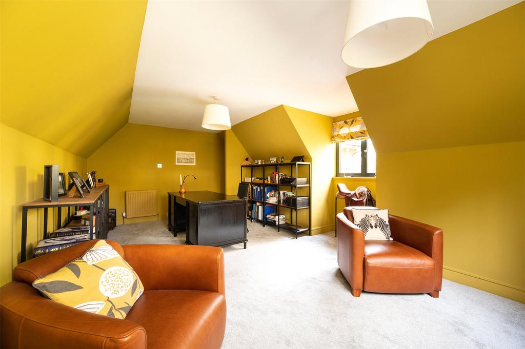 Bedroom/Study