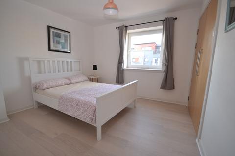 2 bedroom flat to rent, East Pilton Farm Crescent, Fettes, Edinburgh, EH5