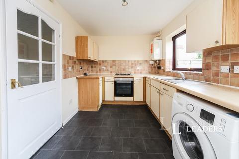 2 bedroom terraced house to rent, Dexter Close, Luton, Bedfordshire, LU3
